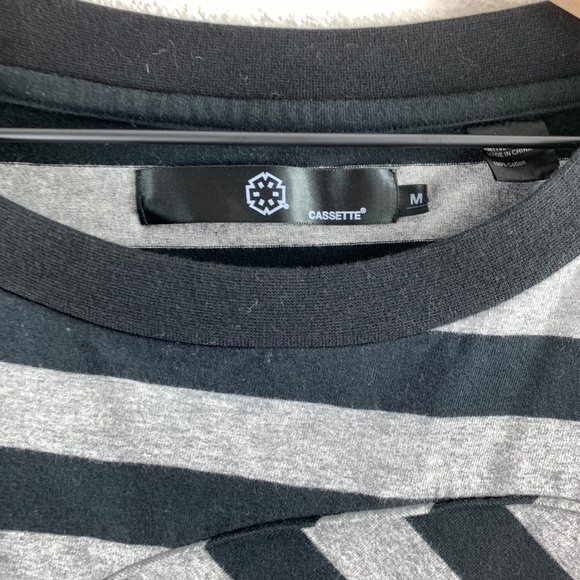 LONG SLEEVE STRIPED TOP NWOT - Picture 2 of 5